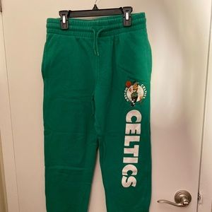 RARELY WORN Boys Green Celtics NBA Sweat Pants
